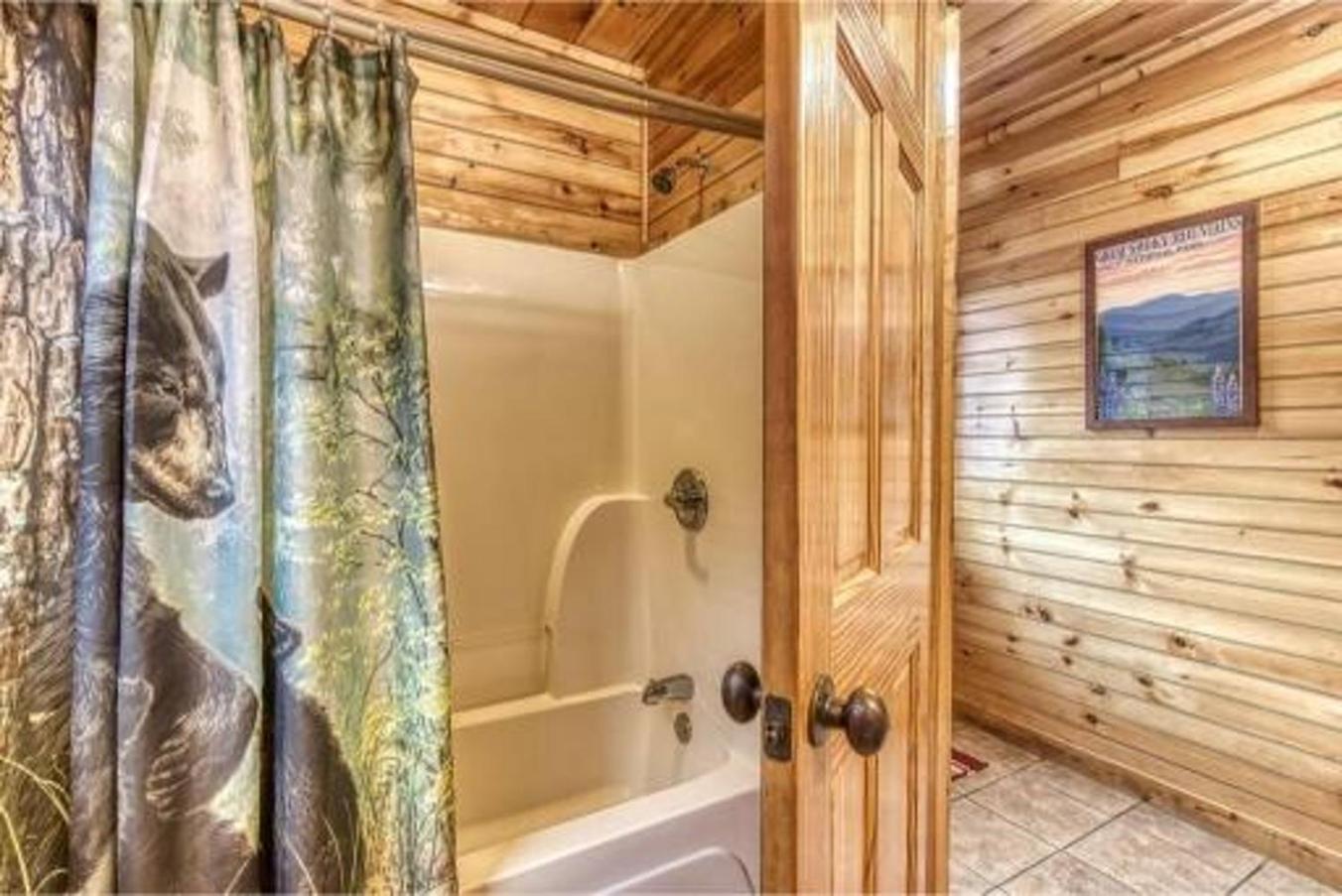 Dreams Come True With This Luxury Cabin! แกตลิงเบิร์ก ภายนอก รูปภาพ